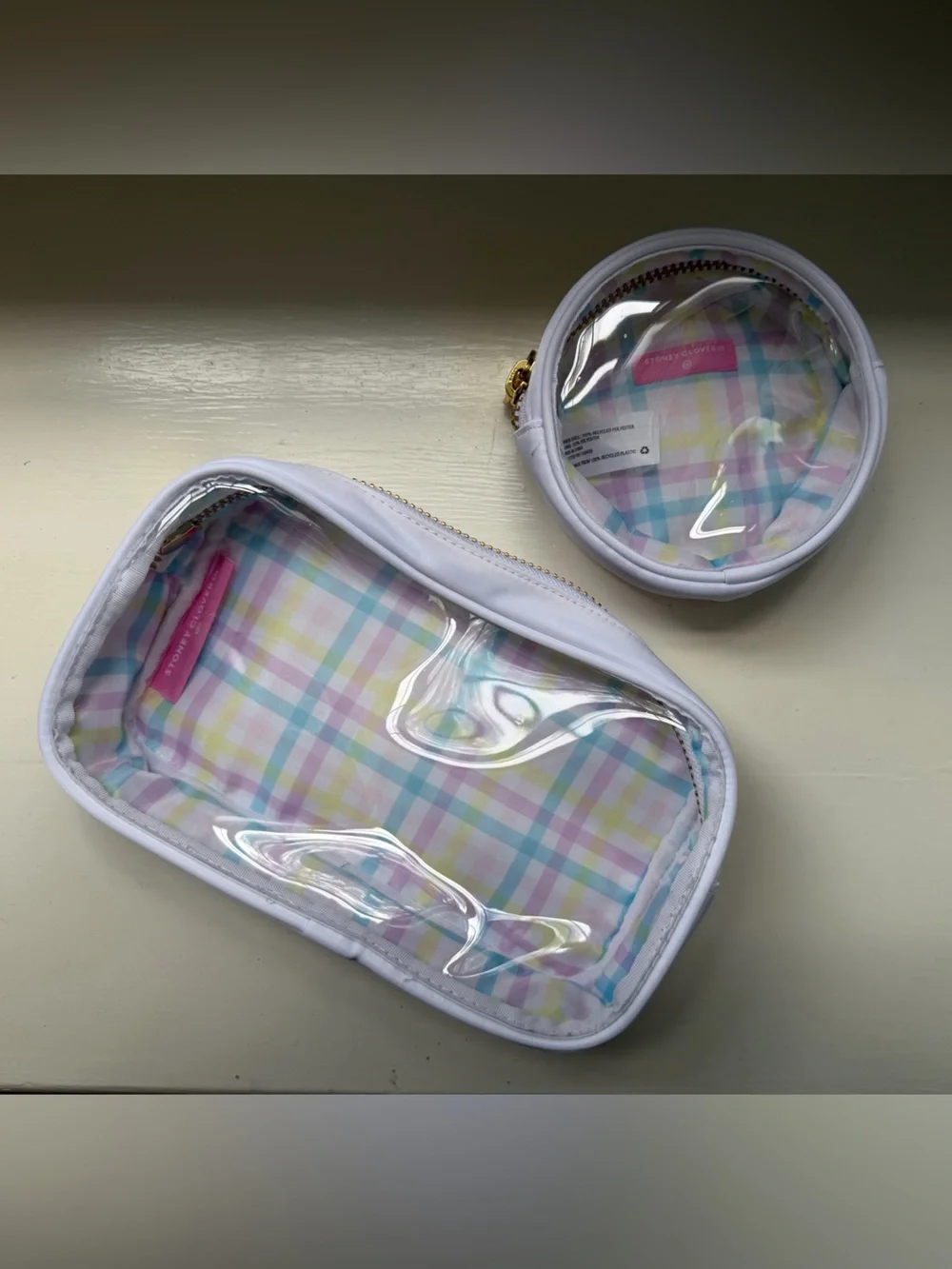 Stoney Clover Lane White Round Pouch Cosmetic Bag with Pastel Plaid Interior